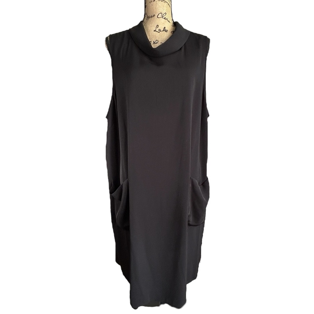 Forever 21 Black Sleeveless Dress